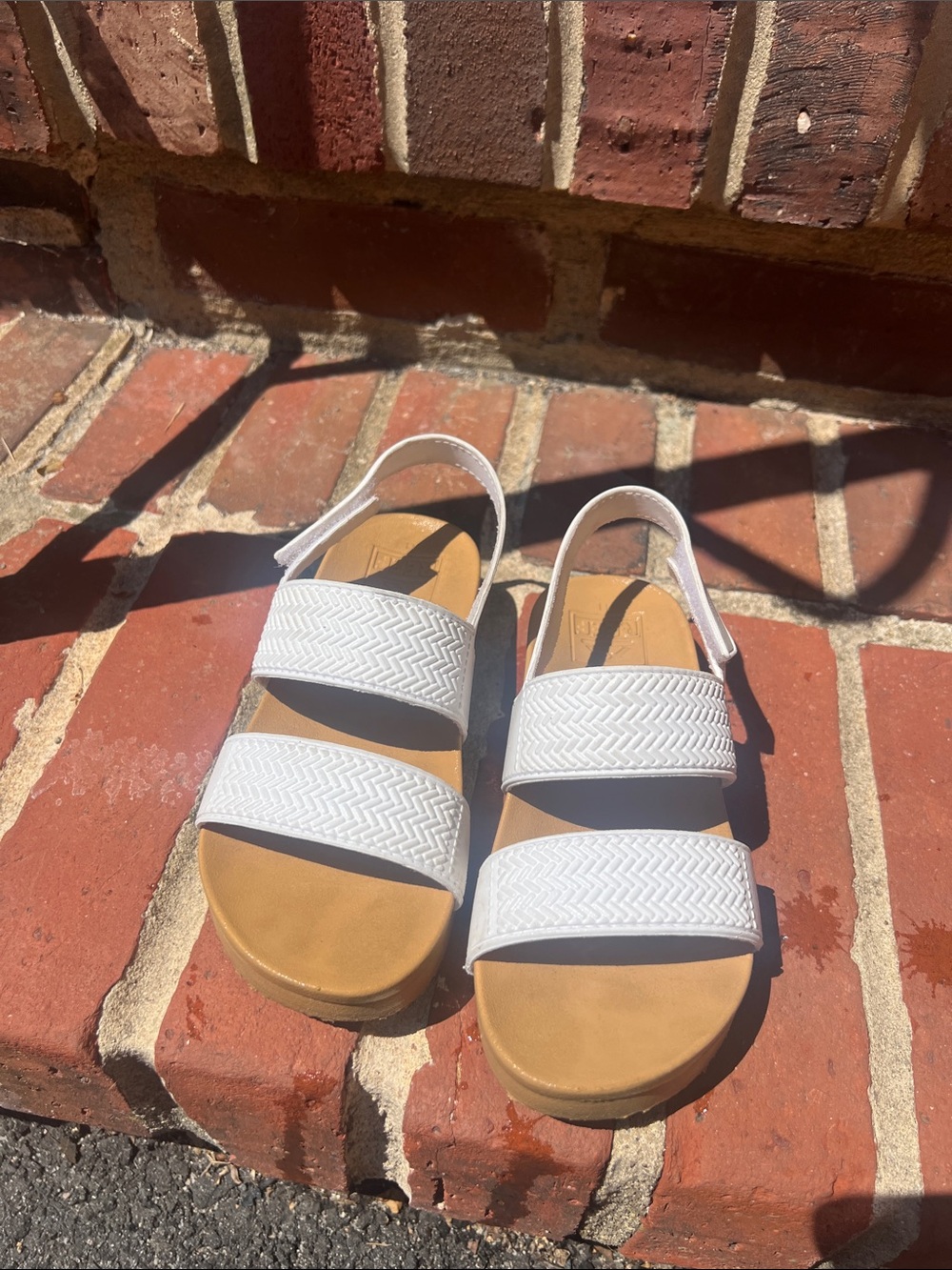 Reef Kids White Strappy Slingback Sandals with Tan Footbed